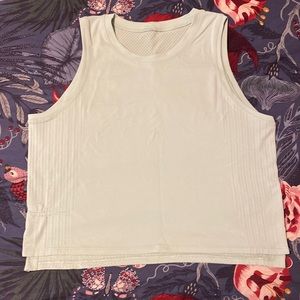 Cropped Lululemon workout tank